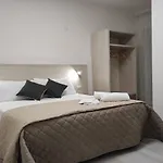 호텔 Gran San Bernardo - - Fronte Mare Con Cucina 3*