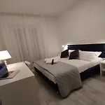 Gran San Bernardo - - Fronte Mare Con Cucina 호텔 3*
