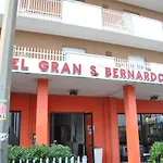 Gran San Bernardo - - Fronte Mare Con Cucina 3* 리치오네
