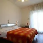 Gran San Bernardo - - Fronte Mare Con Cucina 리치오네