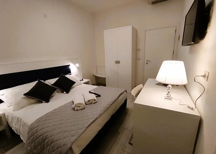 Hotel Gran San Bernardo - - Fronte Mare Con Cucina Riccione