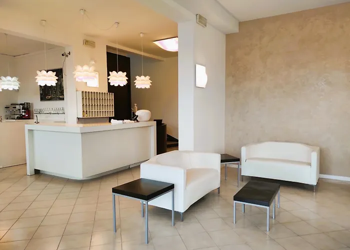 Gran San Bernardo - - Fronte Mare Con Cucina Hotel 3*