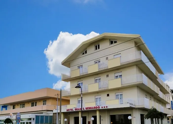 Gran San Bernardo - - Fronte Mare Con Cucina