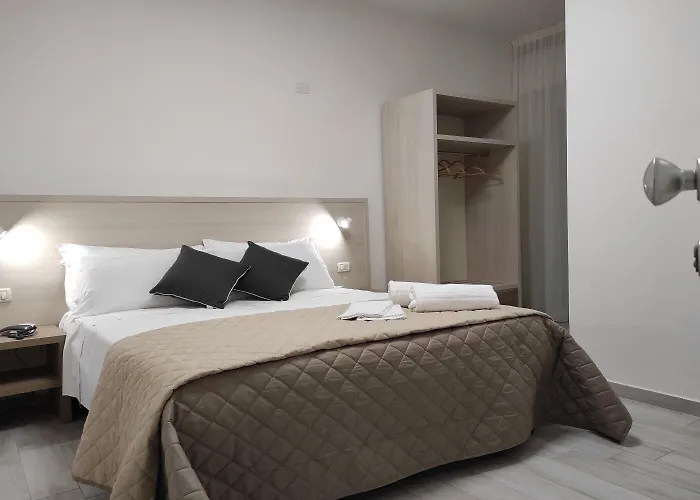 מלון Gran San Bernardo - - Fronte Mare Con Cucina 3*