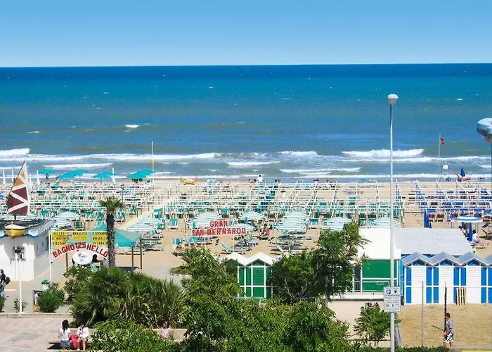 Gran San Bernardo - - Fronte Mare Con Cucina ריצ'יונה