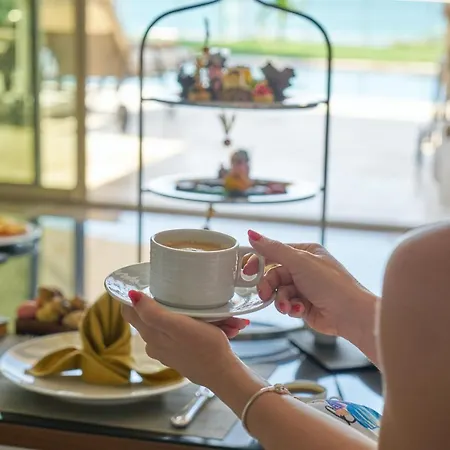 Gran San Bernardo - - Fronte Mare Con Cucina Отель Риччоне