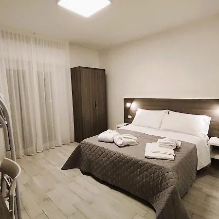 Gran San Bernardo - - Fronte Mare Con Cucina Отель Риччоне