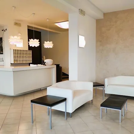 Gran San Bernardo - - Fronte Mare Con Cucina Отель 3*