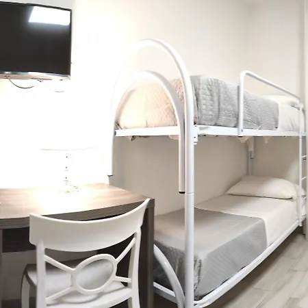 Gran San Bernardo - - Fronte Mare Con Cucina 3* Riccione