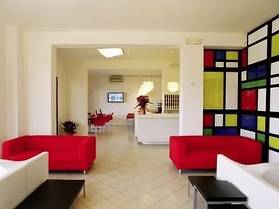 Gran San Bernardo - - Fronte Mare Con Cucina Отель
