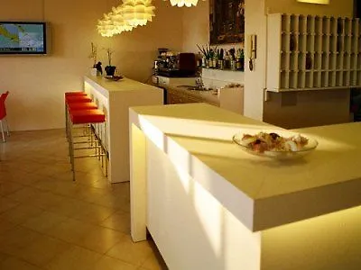 Отель Gran San Bernardo - - Fronte Mare Con Cucina Риччоне