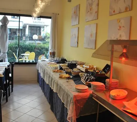 Gran San Bernardo - - Fronte Mare Con Ristorante 3* 리치오네