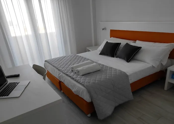 Gran San Bernardo - - Fronte Mare Con Cucina 3* Риччоне