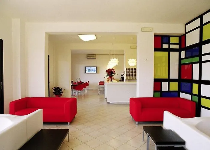 Hotell Gran San Bernardo - - Fronte Mare Con Cucina 3*